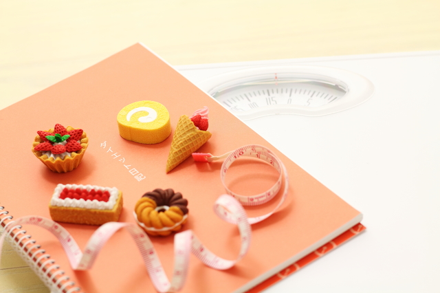 止まらない食欲をストップしたい!原因や打ち勝つテクニックとは?